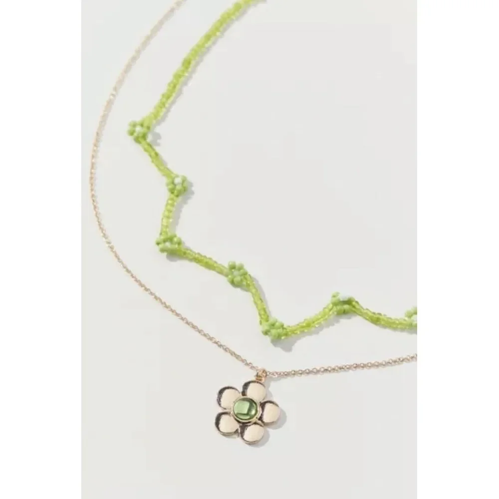 Urban Outfitters Layla Beaded Flower‎ Layered Necklace Gold Tone LT Green Color